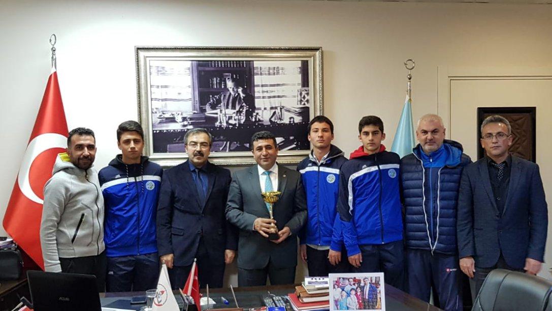 İTO Vakfı Süleyman Taştekin Mesleki ve Teknik Anadolu Lisesi İzmir ili genç erkekler futbol şampiyonu