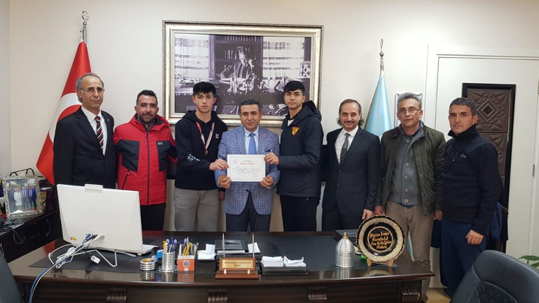 İTO Vakfı Süleyman Taştekin Mesleki ve Teknik Anadolu Lisesi, Liseler Arası Genç Erkekler Futbol Grup Müsabakalarında Türkiye yarı finallerine katılmaya hak kazanmıştır