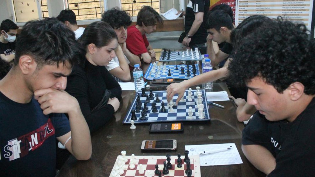 19 Mayıs Atatürk'ü Anma ve Gençlik ve Spor Bayramı Liseler Arası Satranç Turnuvası