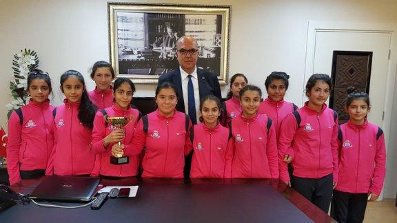 Kız Futbol Takımlarmızın Başarısı