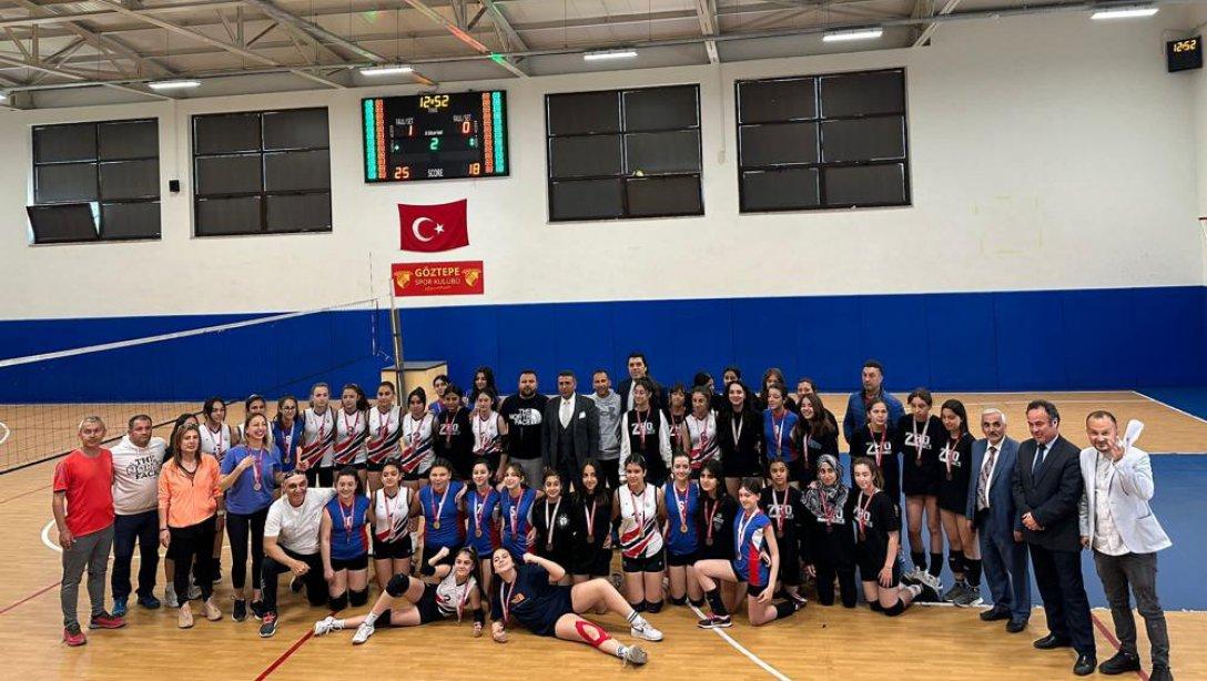 2022 - 2023 Eğitim Öğretim Yılı Karabağlar Kaymakamlığı Okul Sporları Yıldız Kızlar Voleybol Turnuvası Finali