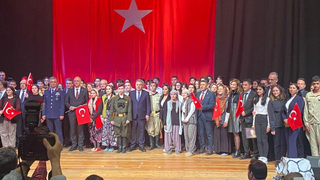 İzmir 18 Mart Çanakkale Zaferi ve Şehitleri Anma Günü Programı Karabağlar'ın Ev Sahipliğinde Gerçekleşti
