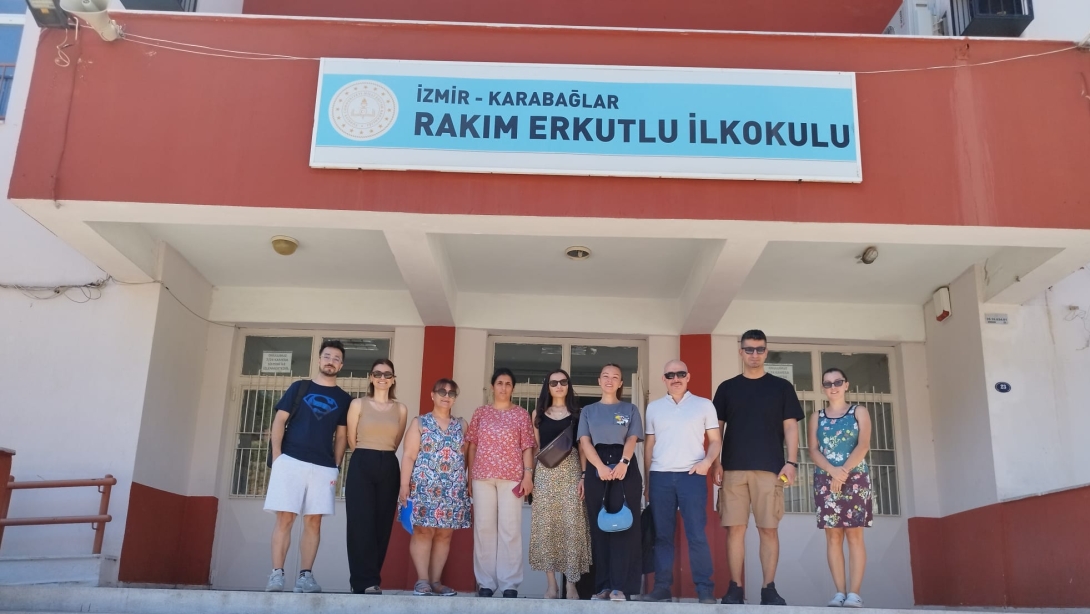Rakım Erkutlu İlkokul'una Kütüphane Desteği